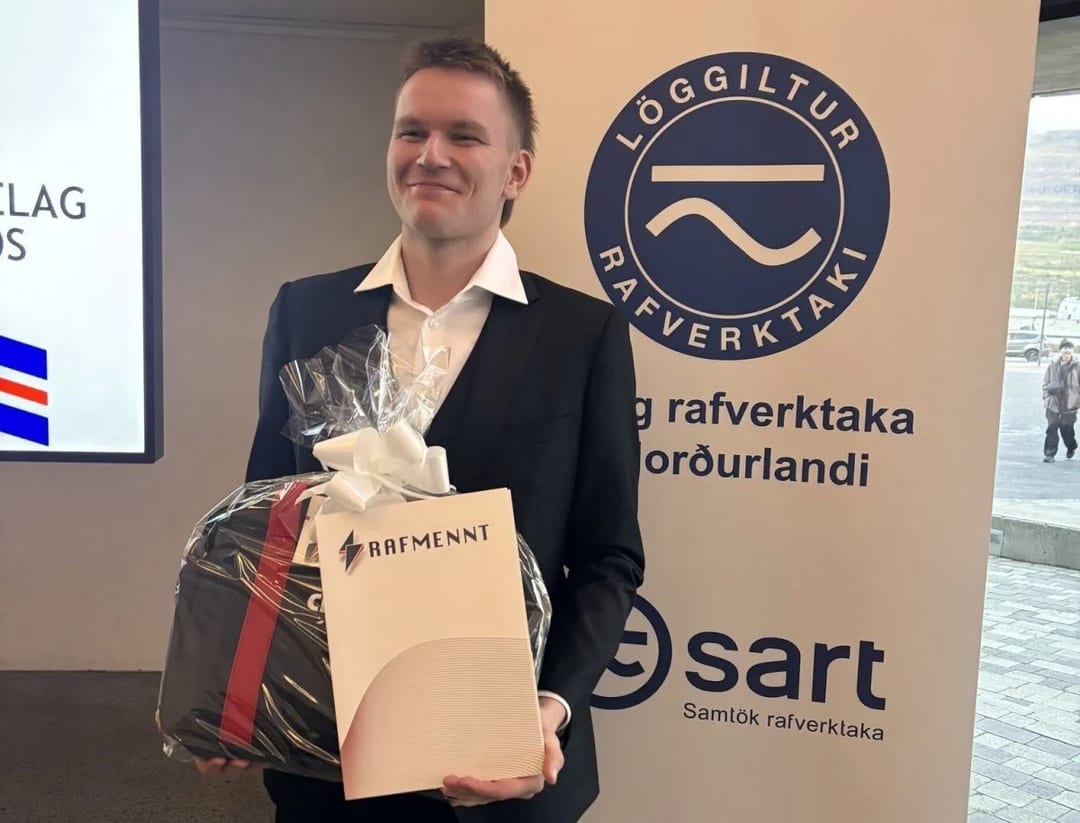 23 nýsveinar fengu sveinsbréf í Hofi og sá yngsti aðeins sautján ára