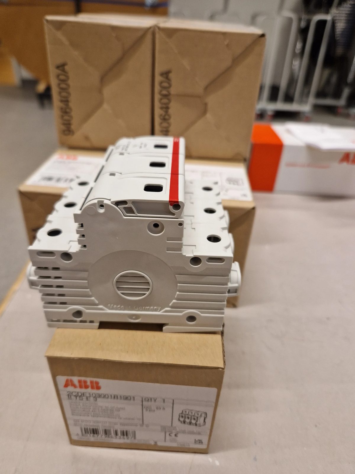 ABB og Rafport gefa töflubúnað fyrir sveinspróf!