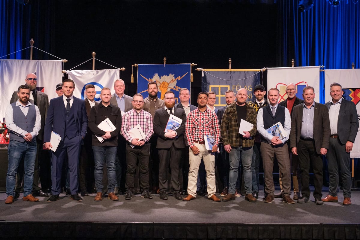 Útskrift Rafmenntar og afhending sveinsbréfa desember 2024